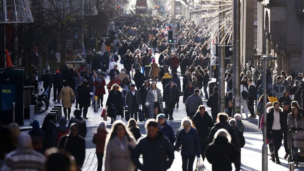 UK business confidence falls to lowest level in almost two years