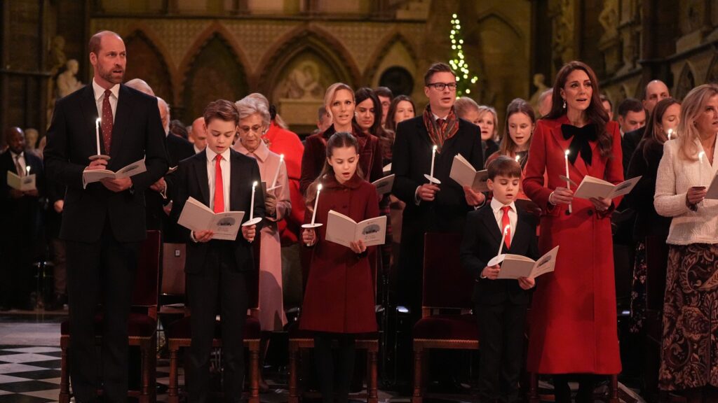 Royal Christmas Card from William & Kate Unveiled!