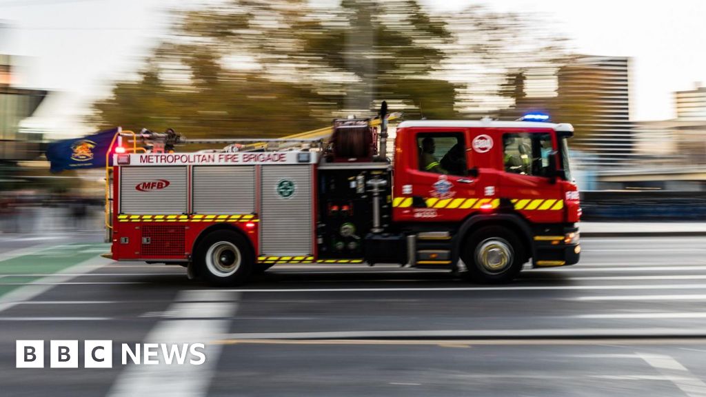 Worshippers flee arson attack at Melbourne synagogue