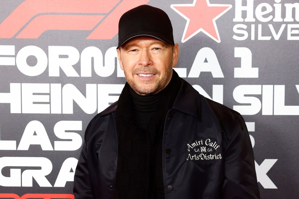 Donnie Wahlberg Admits He and Brother Mark Wahlberg Should Prioritize Time with Their Siblings