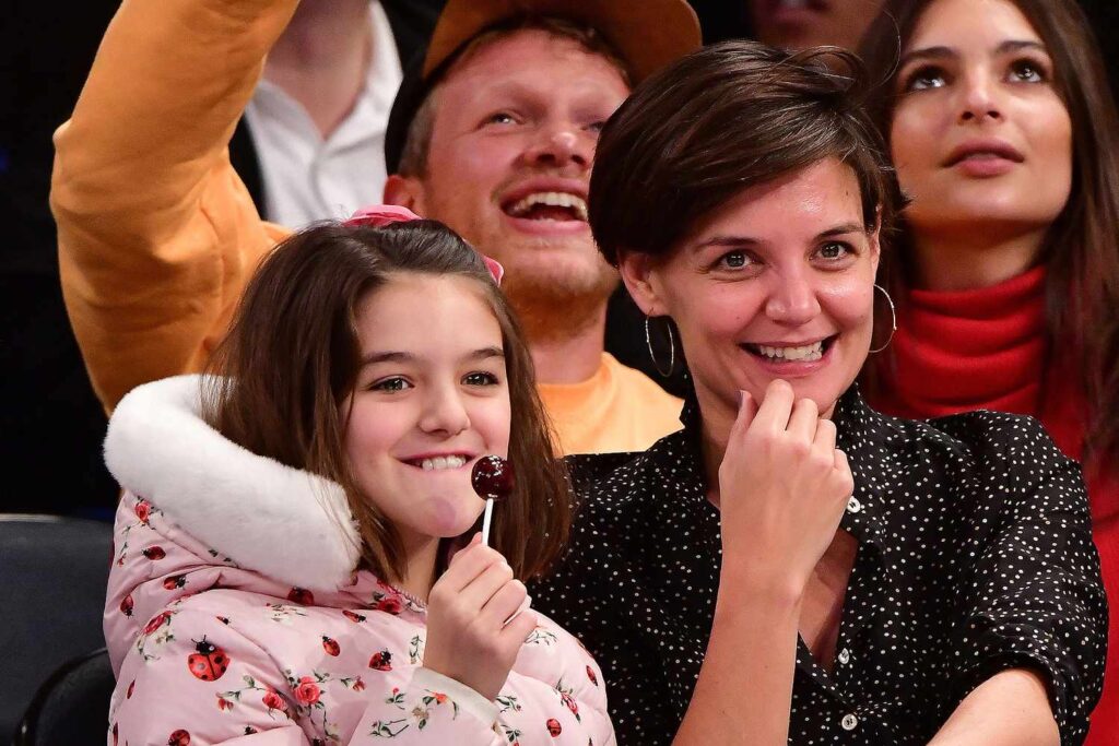 Katie Holmes Disputes Report That Daughter Suri, 18, Inherited Trust Fund from Tom Cruise