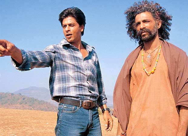 20 Years of Swades EXCLUSIVE: Makarand Deshpande reveals, “During ‘Yunhi Chala Chal’ alaap, Shah Rukh Khan told me, ‘Tera sync theek nahin ho raha hai’. I told him, ‘Theek kara de’! He was driving, talking on the walking-talkie and even helping me with the scene. And I was chilling…” 20 : Bollywood News