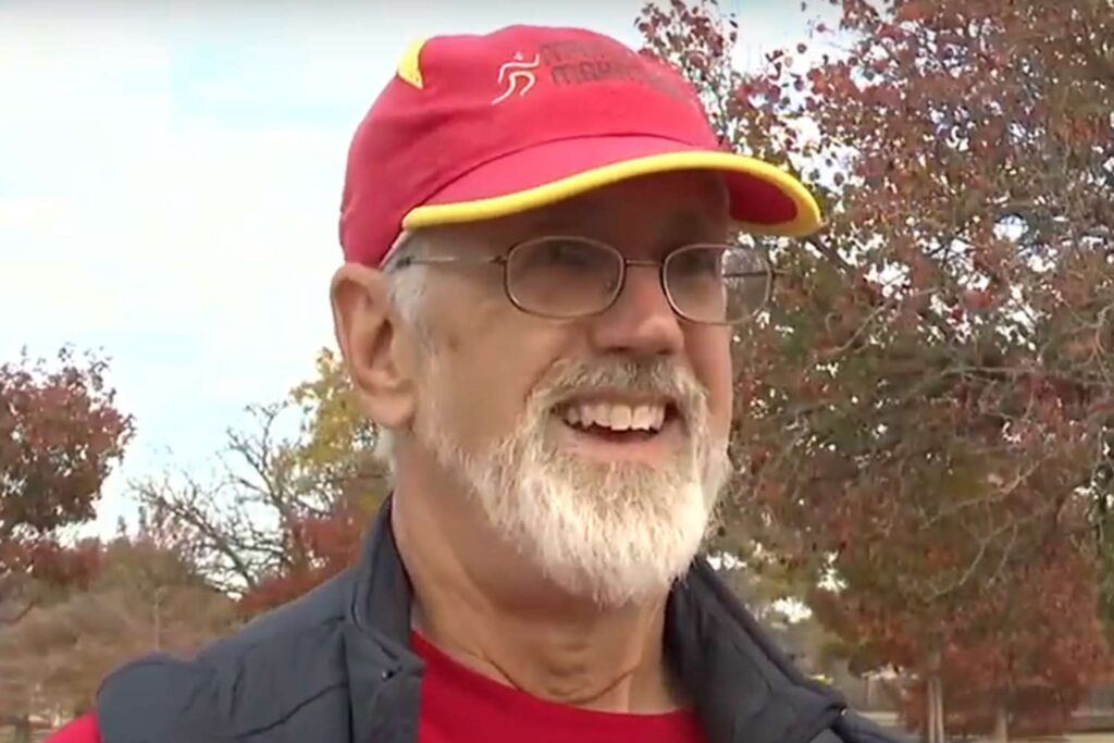 Texas Man, 71, Finishes Great World Race, Running Seven Marathons in Seven Days on Seven Continents