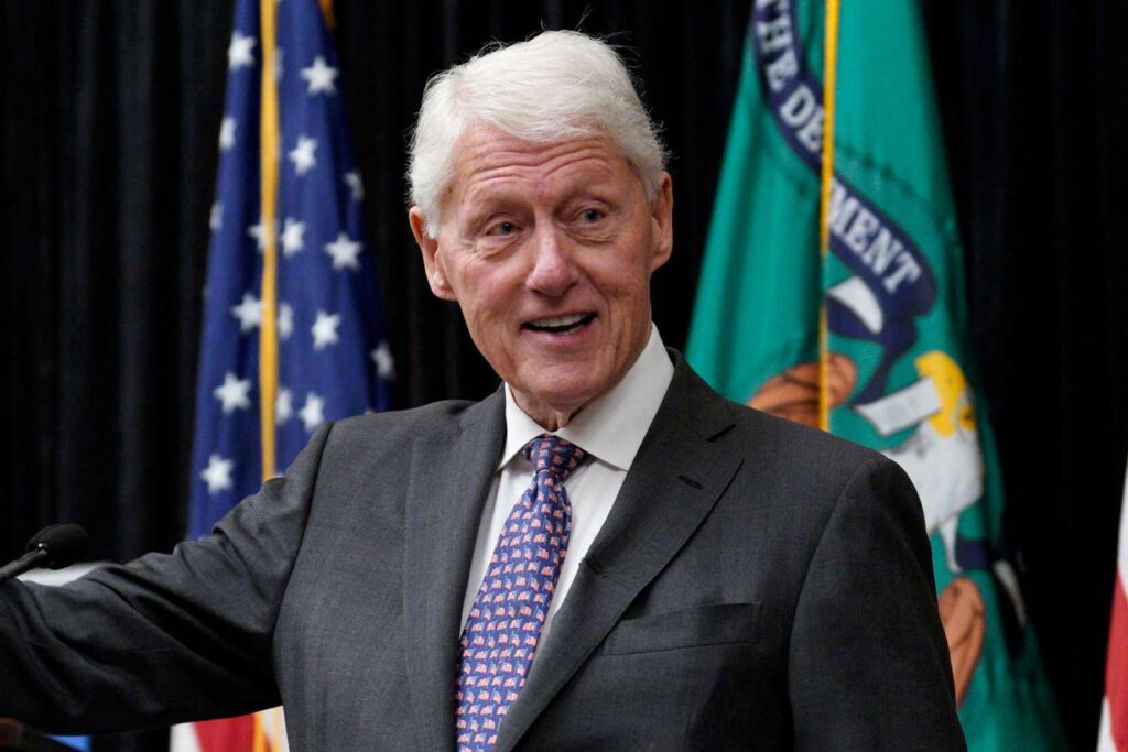 Bill Clinton Discharged from Hospital After Being Treated for Flu