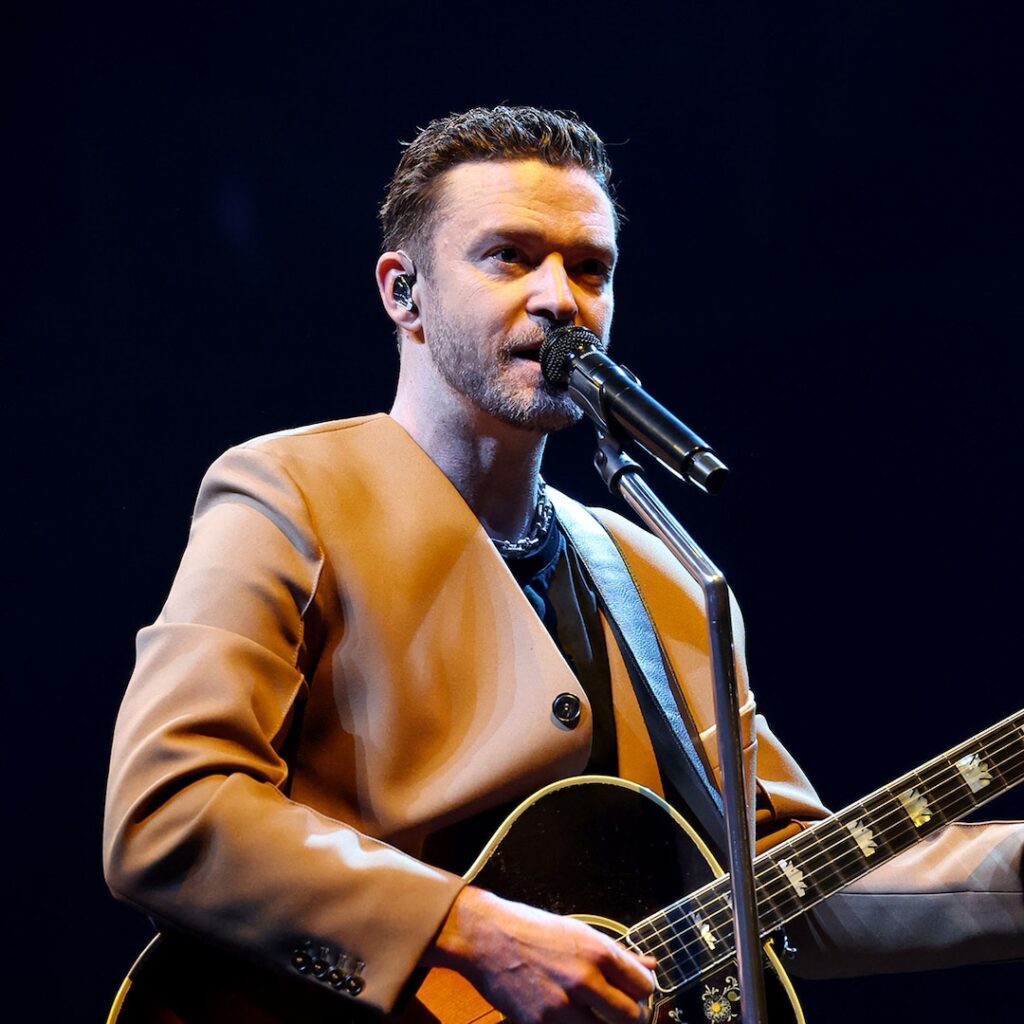 Justin Timberlake Has a NSFW Wardrobe Malfunction During Concert