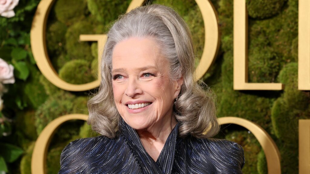 Kathy Bates Dazzles at Golden Globes After 100-lb Weight Loss