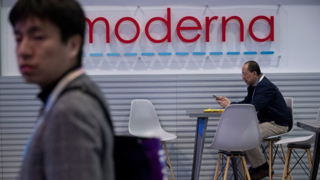 Moderna lowers 2025 sales forecast by $1 billion