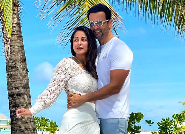 Rohit Roy drops appreciation post for ‘one of the strongest girls’ Hina Khan; latter reacts : Bollywood News