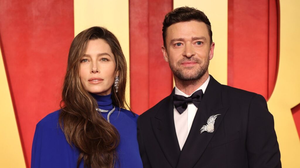 Justin Timberlake Cancels Show, Fans Mob Jessica Biel Over It