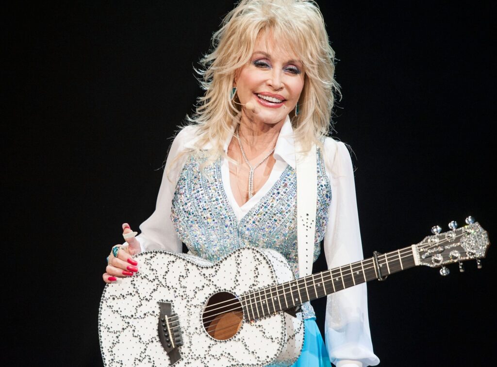 Dolly Parton Breaks Silence on Husband’s Tragic Death