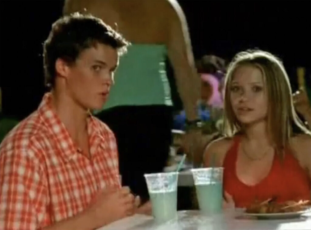 Olsen Twins’ Holiday In The Sun Co-Star Says He Was ‘Too Old’ To Kiss Mary-Kate: ‘She's 15, This Is Weird’