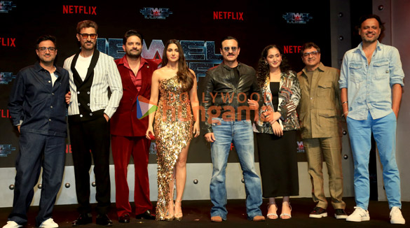 Photos: Saif Ali Khan, Jaideep Ahlawat, Nikita Dutta and others grace the trailer launch of Netflix’s Jewel Thief | Parties & Events