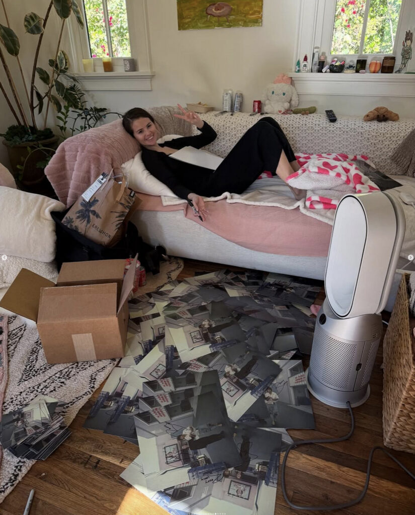 Selena Gomez Photo Detail Accidentally Reveals WAY Too Much About Her Sex Life With 'Big' Benny Blanco!