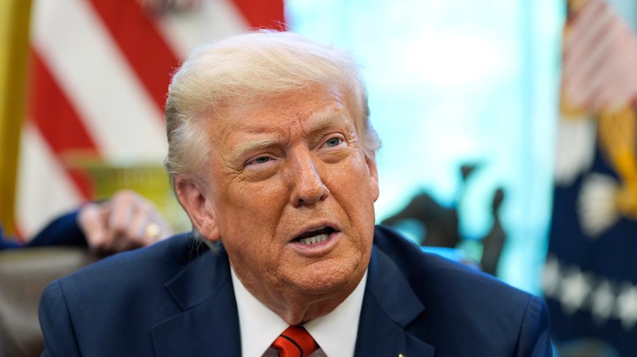 Trump executive order requires truck drivers to speak English