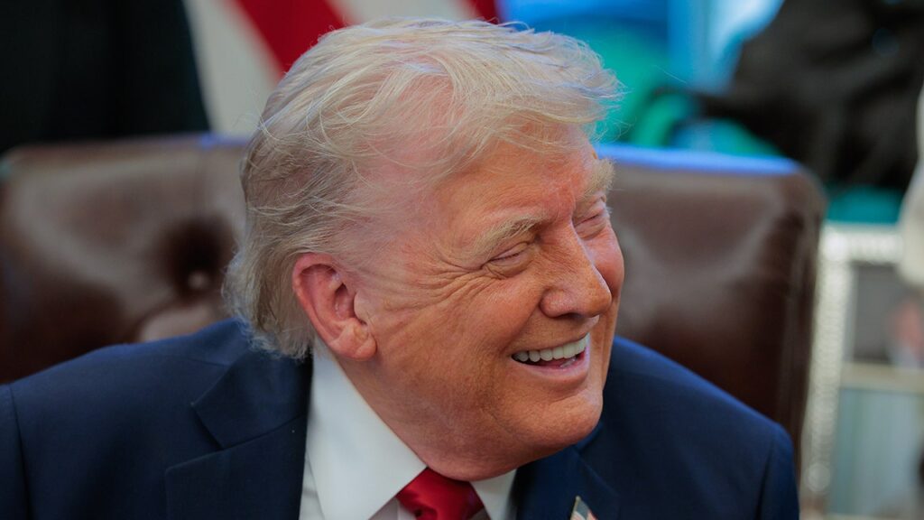 Trump notices veteran’s anti-Biden sticker in hilarious Oval Office exchange