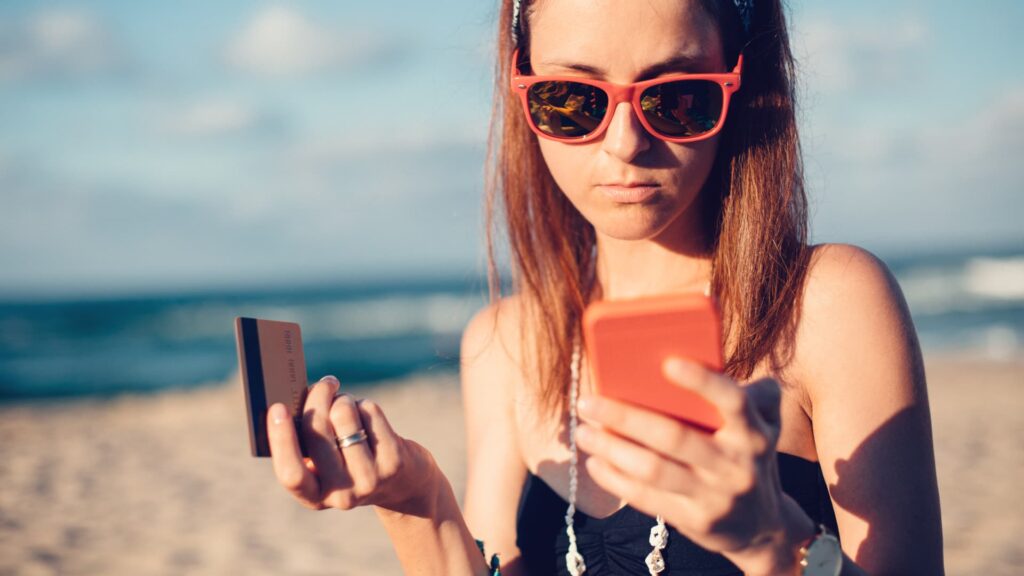 The most common travel scams in 9 global cities