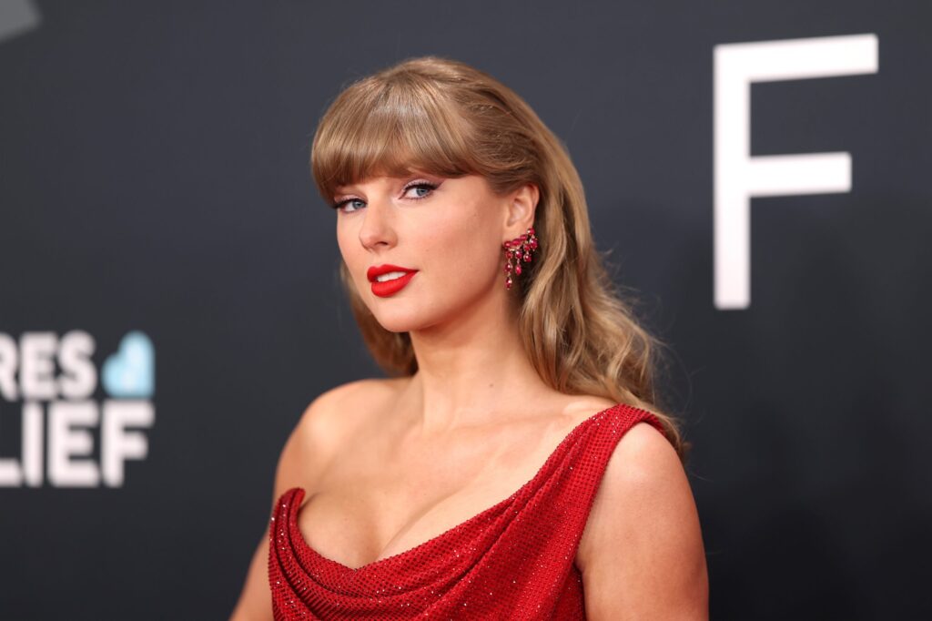 Donald Trump Says Taylor Swift Is ‘No Longer Hot,’ Claims Credit For Singer’s Decline