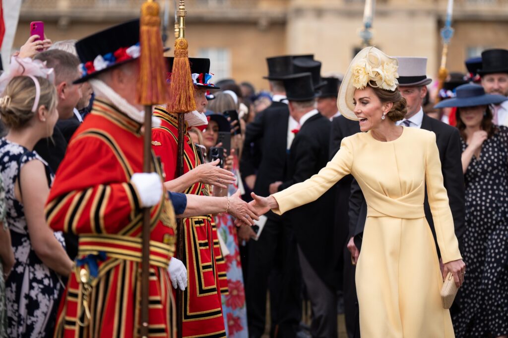 Kate Middleton Makes Royal Garden Party Return! See the Pics!