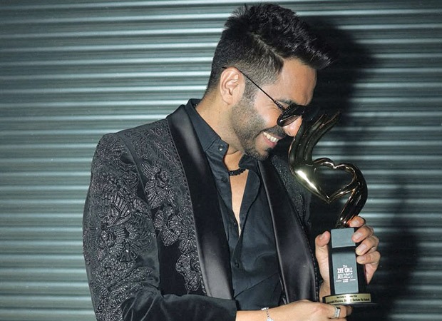 Aparshakti Khurana dedicates Best Actor Award to late father on his birthday in heartfelt tribute : Bollywood News