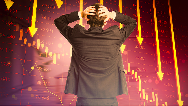 Market Shock Incoming? Strategy Stock Could Crash Then Soar, Analyst Says