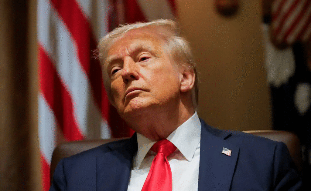 Senator Rips GENIUS Act, Alleges Trump Cashing In On USD1 Coin