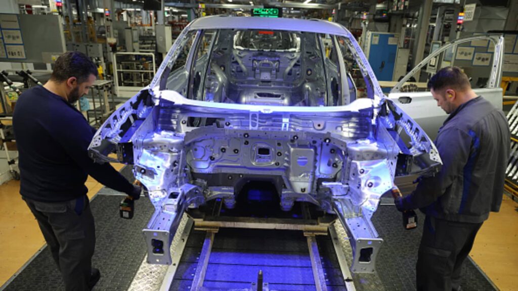 China extends olive branch to Western auto giants