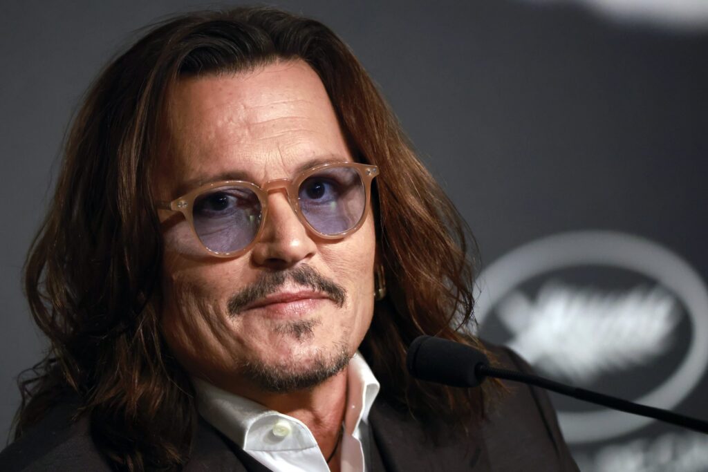 Johnny Depp Hoping to Complete Career Comeback With Sixth ‘Pirates of the Caribbean’ Film: Report