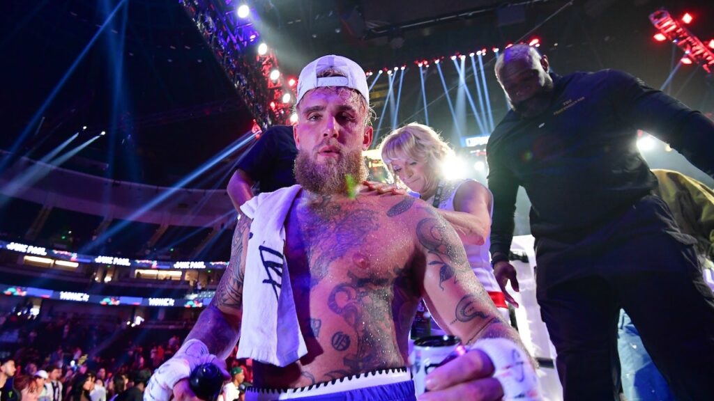 Jake Paul tells booing crowd to ‘shut the f–k up’ after beating Chávez Jr.