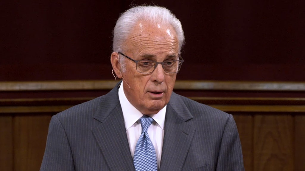 John MacArthur, influential pastor and author, dies at 86
